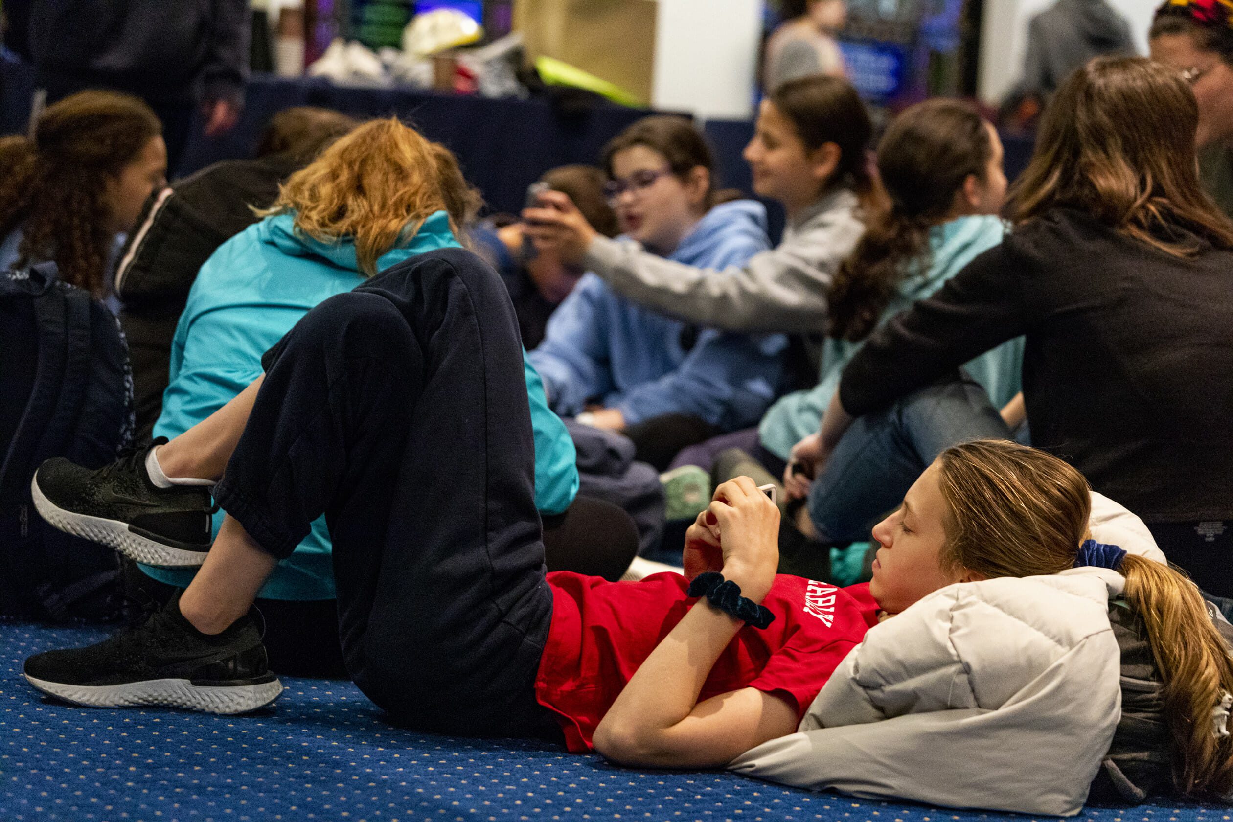 teen b'nai jeshurun members hanging out