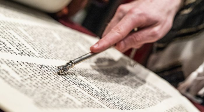 reading from the torah